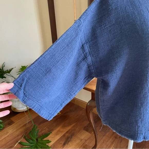 Eileen Fisher Lagenlook Organic Cotton/Linen Woven Casual Blue Boxy Top - Picture 4 of 10